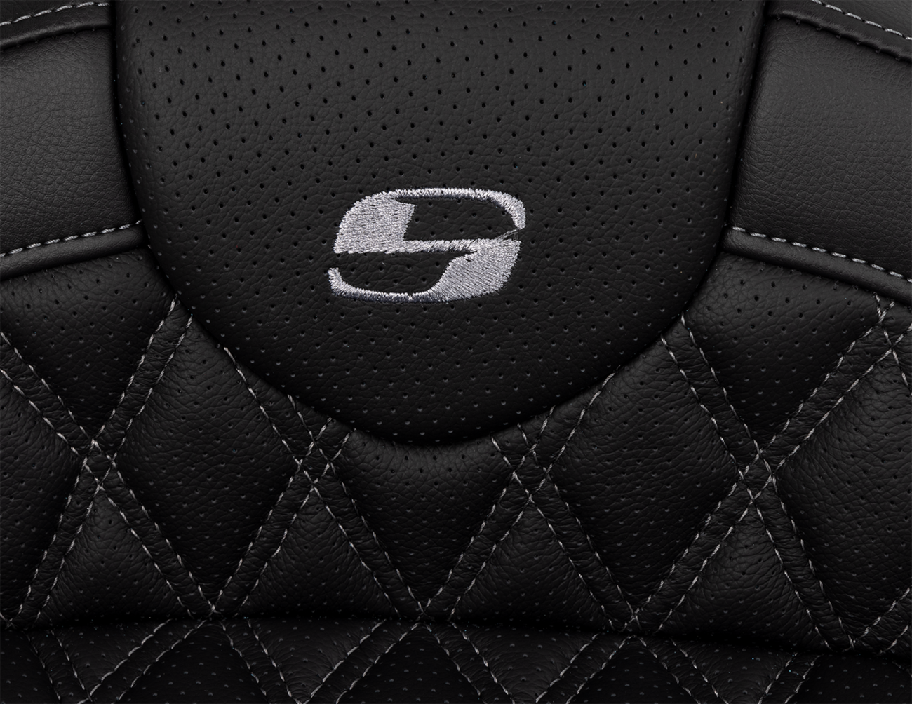 Roadsofa™ Lattice Stitch Seat - Roadsofa™ Seat - with Backrest - Dark Gray Stitch - FL '08-'23 [0801-1607] - Image 3