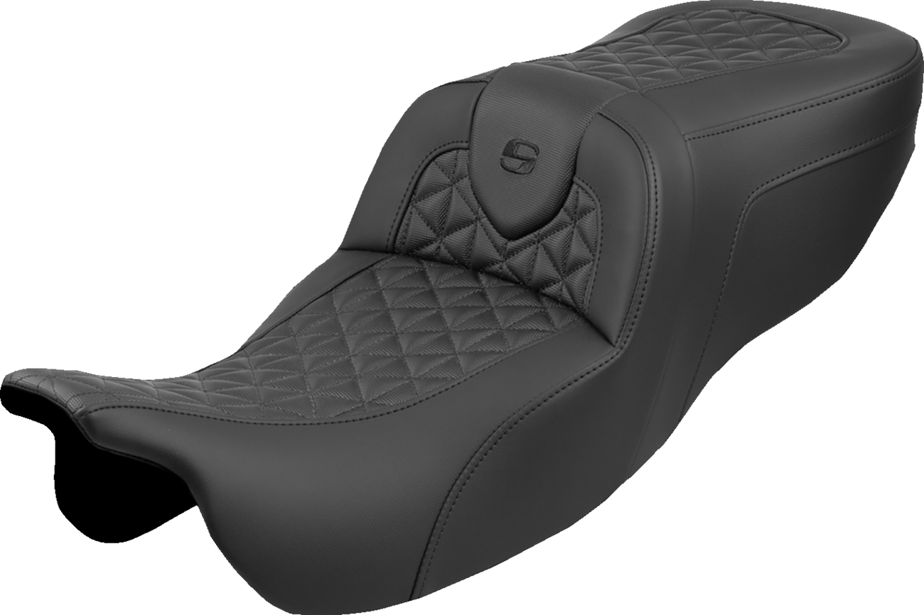 RoadSofa™ Seat - Roadsofa™ Seat - without Backrest - Tri-Gripper - FLRT/FLTRT '15-'25 [0801-2146]