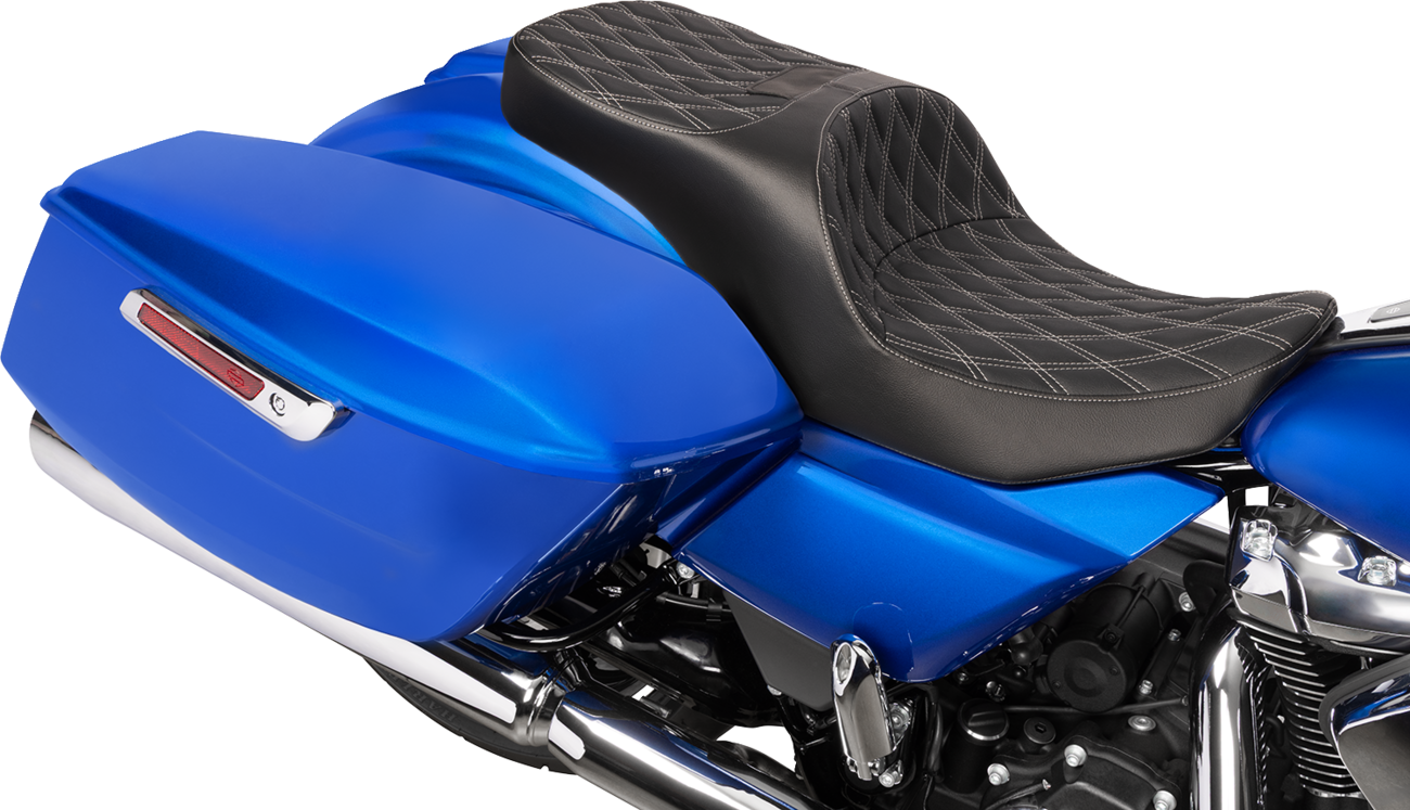 Freedom Touring Seat - Freedom Seat - Black - Vinyl - Silver Double Diamond Stitch - FLT/FLH '23-'25 [0801-2099] - Image 3