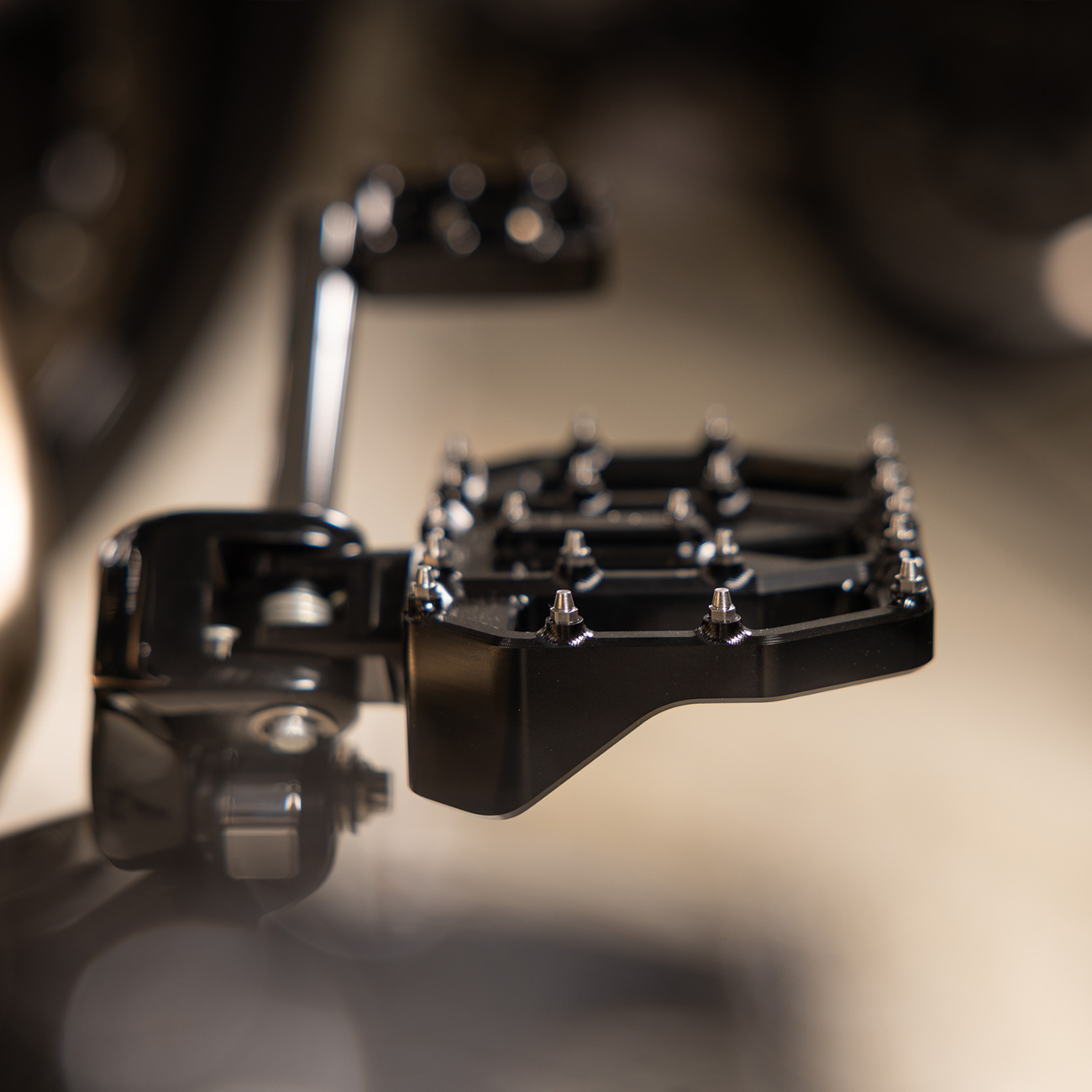 Mini Aggressor Floorboards - Black - Rear [1621-1227] - Image 3