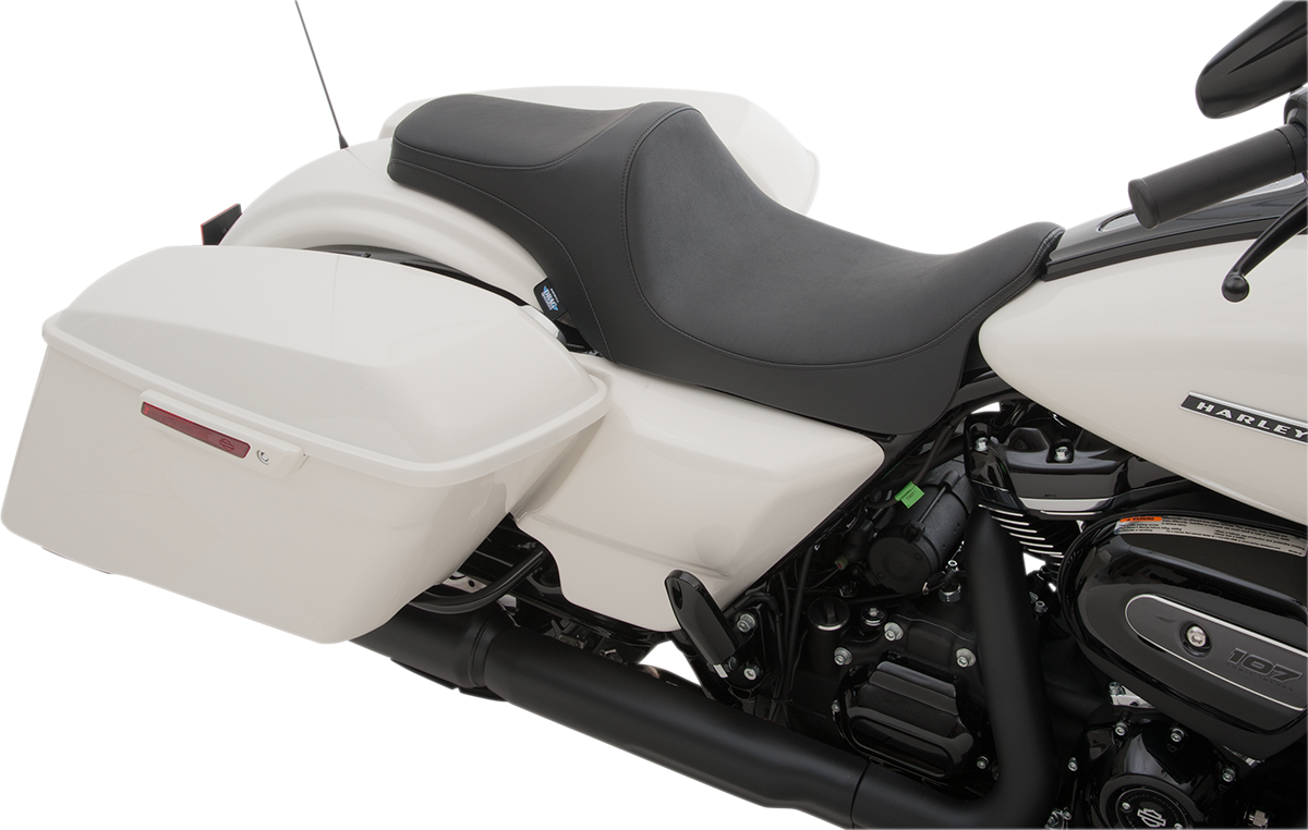 Predator III Seat - Smooth - FL '08-'23 [0801-1112] - Image 3