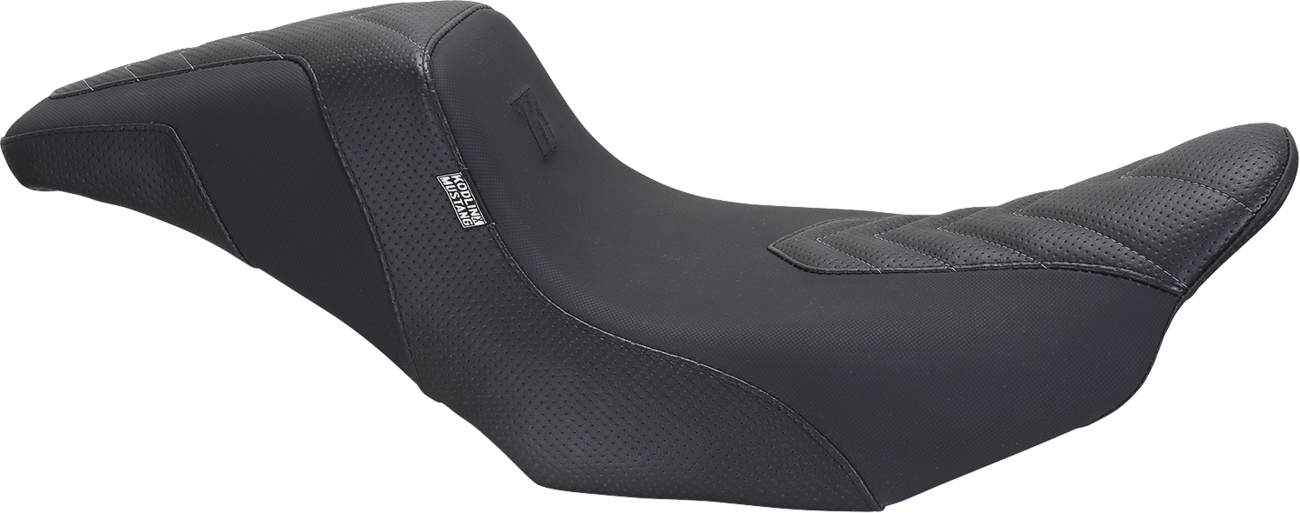 Kodlin Signature Series Squareback™ Seat - Signature Series Squareback™ Seat - Gripper Vinyl - Chevron - Gunmetal Stitch - FLH/FLT '23-'25 [0801-1902] - Image 4