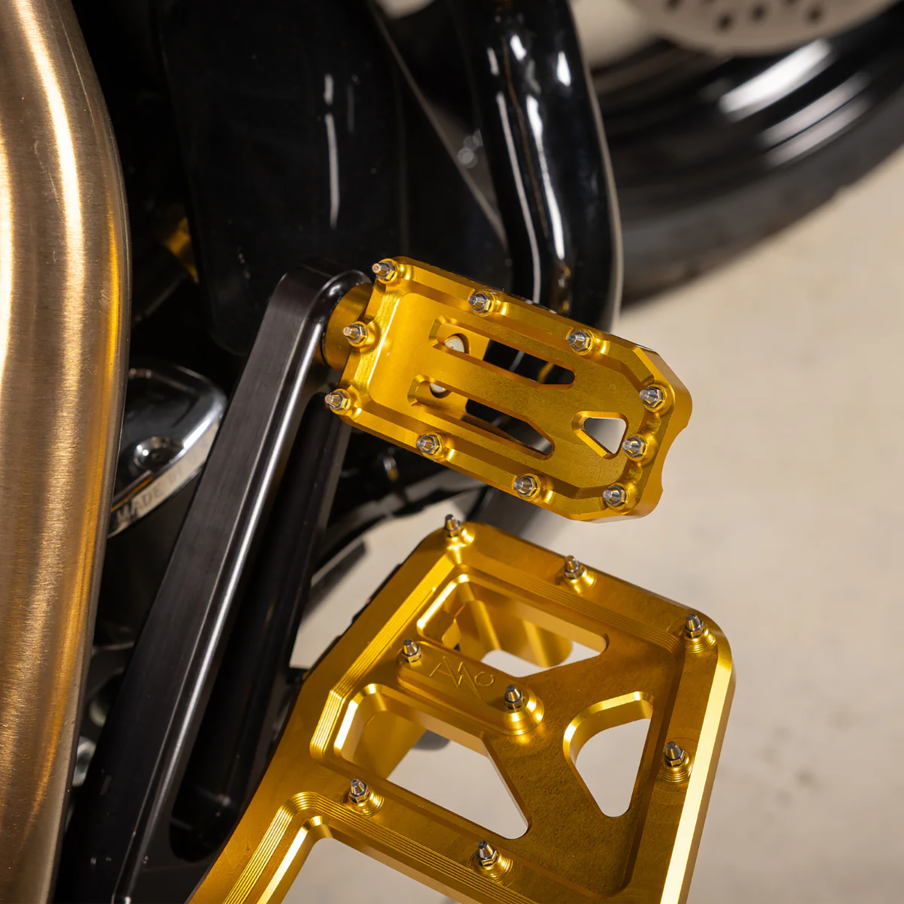 Aggressor Brake Pedal - Gold - Touring [1610-0764] - Image 6