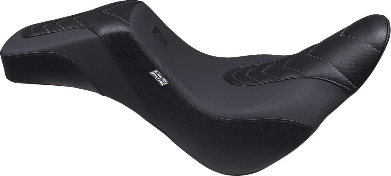 Kodlin Signature Series Squareback™ Seat - Signature Series Squareback™ Seat - Gripper Vinyl - Chevron - Gunmetal Stitch - Softail '18-'24 [0801-1669]