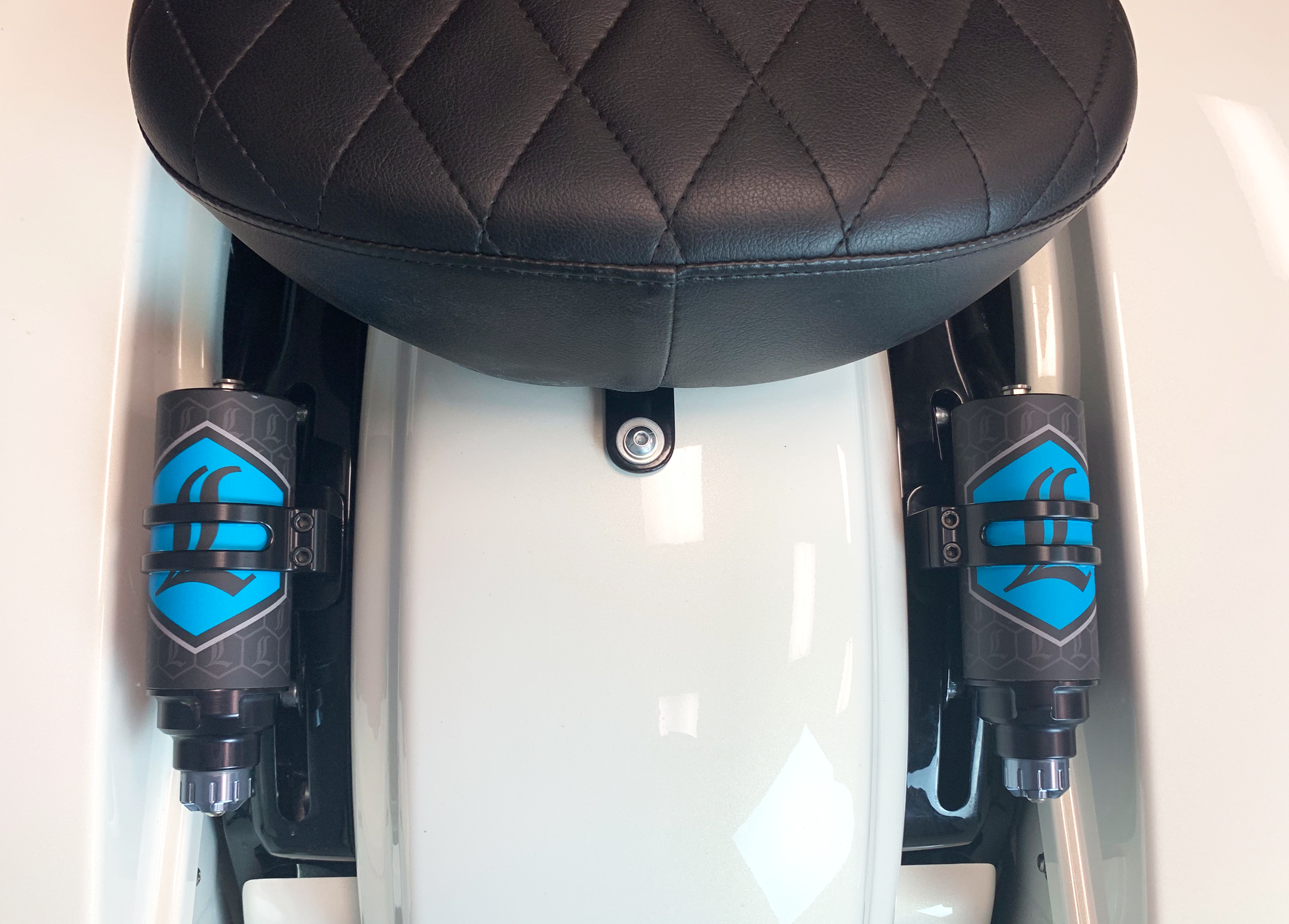 REVO ARC Remote Reservoir External Mount - REVO ARC External Reservoir Mount [1313-0167] - Image 3