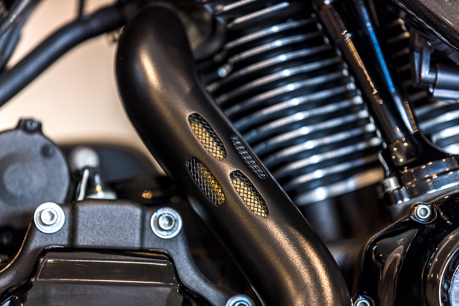 2-into-1 Diamondback Exhaust System - Guardian Black - 50-State [1800-2544] - Image 4