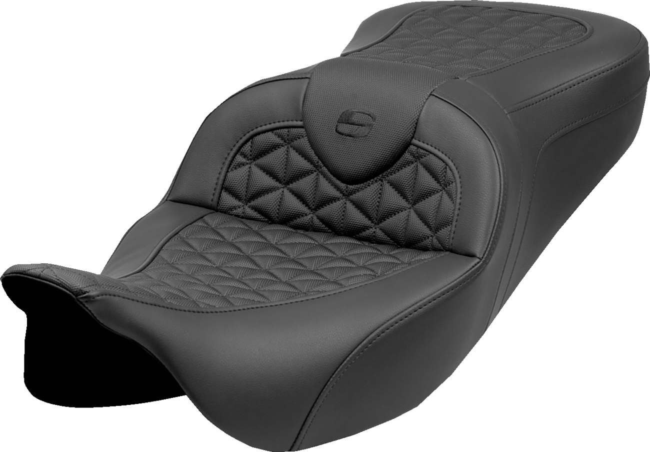 RoadSofa™ Tri Gripper Seat - Standard Reach - w/o Backrest - FLH/FLT '08-'25 [0801-2052]