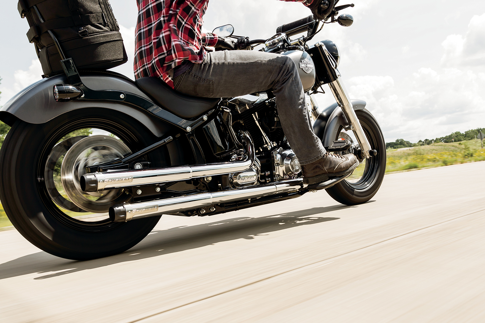 Wide Tripper™ Solo Seat - Seat - Wide Tripper™ Solo - without Backrest - Smooth - Black [0802-0767] - Image 3