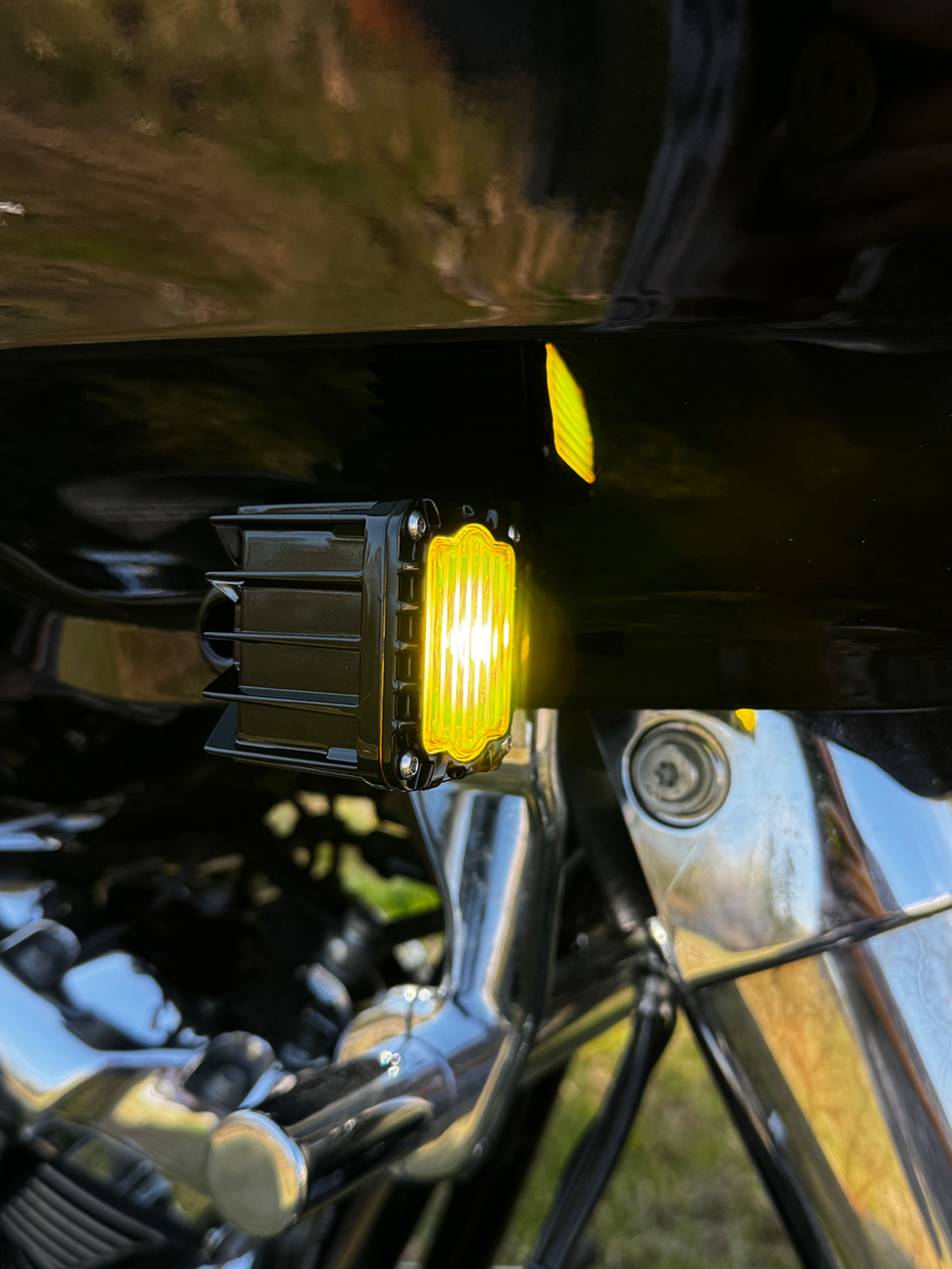 Shark Demon® LED Turn Signals - LED Turn Signals - Black -Yellow Lens - Road Glide [2020-2215] - Image 3