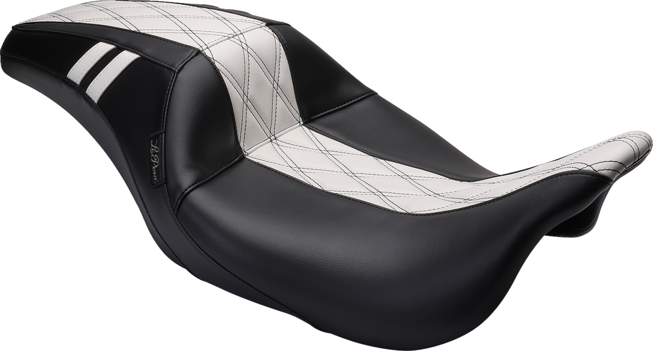 Outcast GT Seat - Full-Length - w/o Backrest - Black Double Diamond w/White Inlay - FL '08-'23 [0801-1225]