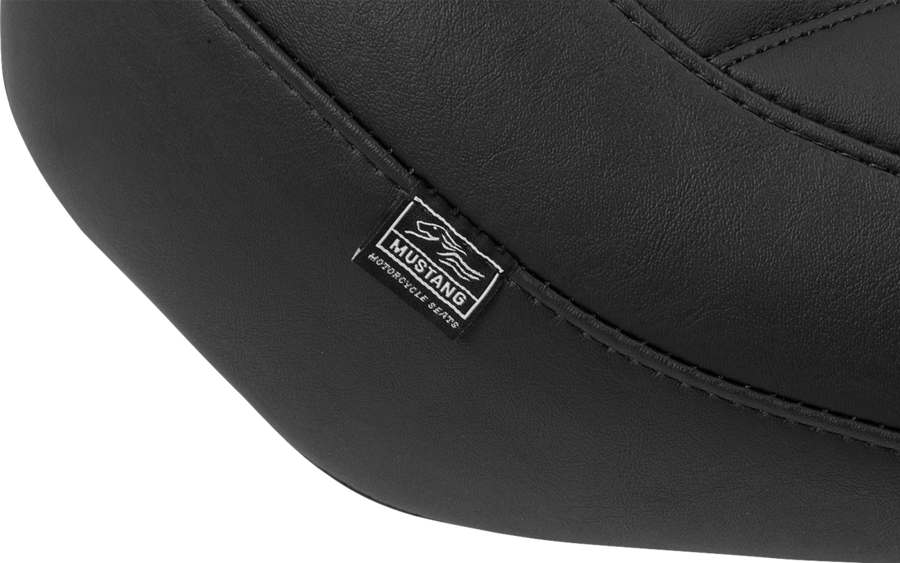 Wide Tripper™ Solo Seat - Wide Tripper™ Seat - Solo - Black Stitching - FLT/FLH '23-'25 [0801-2015] - Image 3