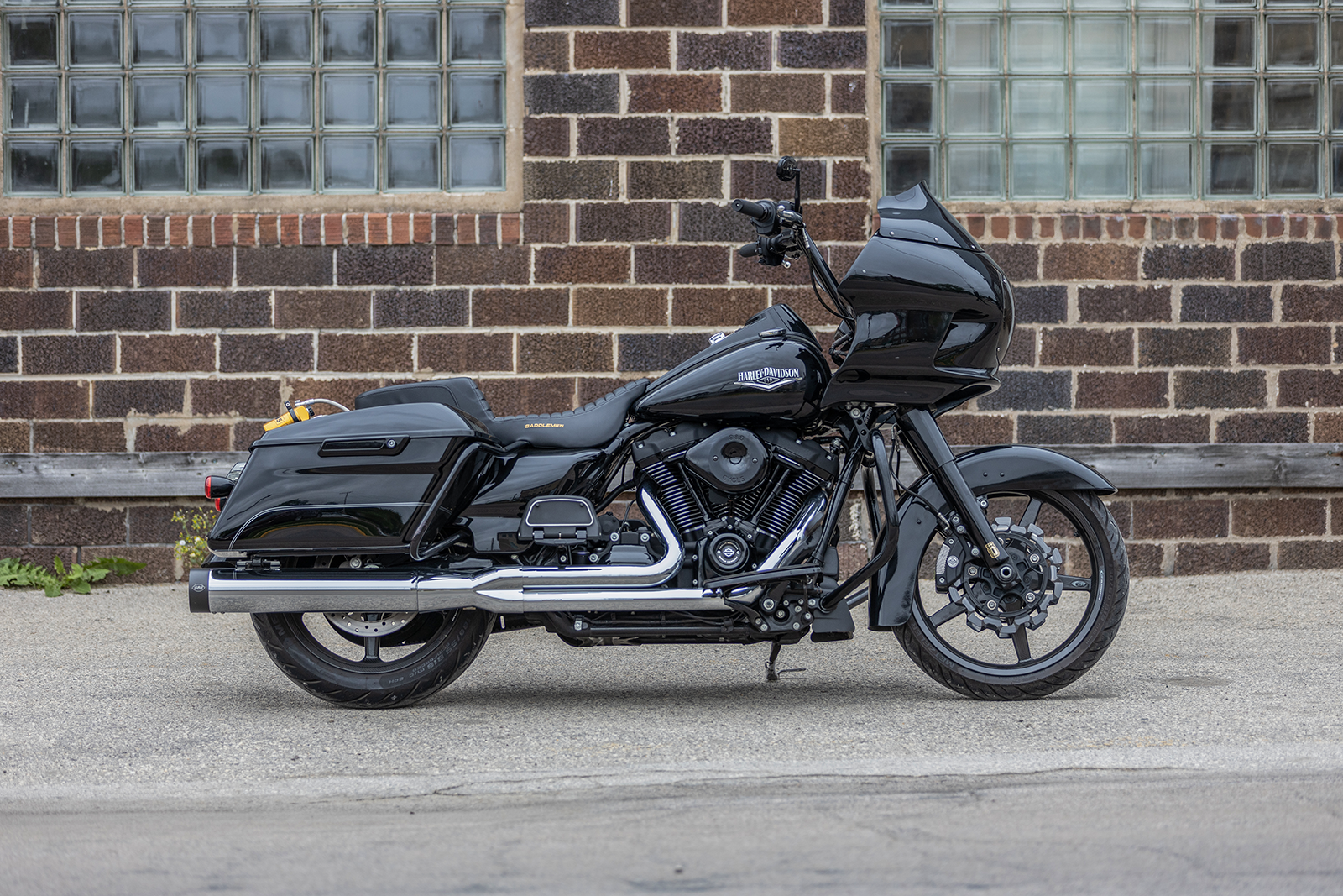 2 into 1 Sidewinder® Complete Exhaust System - 2-into-1 Sidewinder® Exhaust System - '95-'16 FL - Chrome [1800-2389] - Image 3