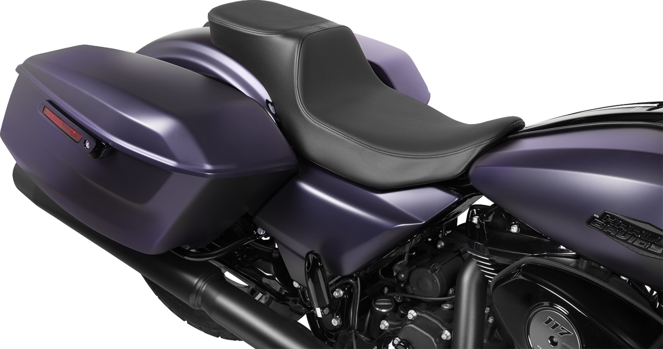 Performance Predator 2-Up Seat with Extended Reach - Performance Predator 2-Up Seat - Extended Reach - Solar Leather - Smooth - FLHX/FLTR '23-'24 [0801-1944] - Image 3