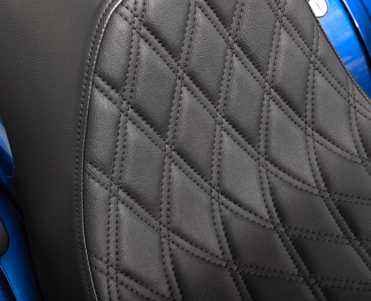 Predator III Seat - Predator III 2-Up Seat - Vinyl - Double Diamond - Black Stitching - FL/FX '18-'24 [0802-1491] - Image 7
