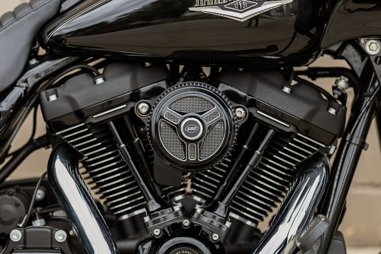 Stealth Air Cleaner Cover - Air Cleaner Cover - Triple-Spoke - Black [1014-0171] - Image 3