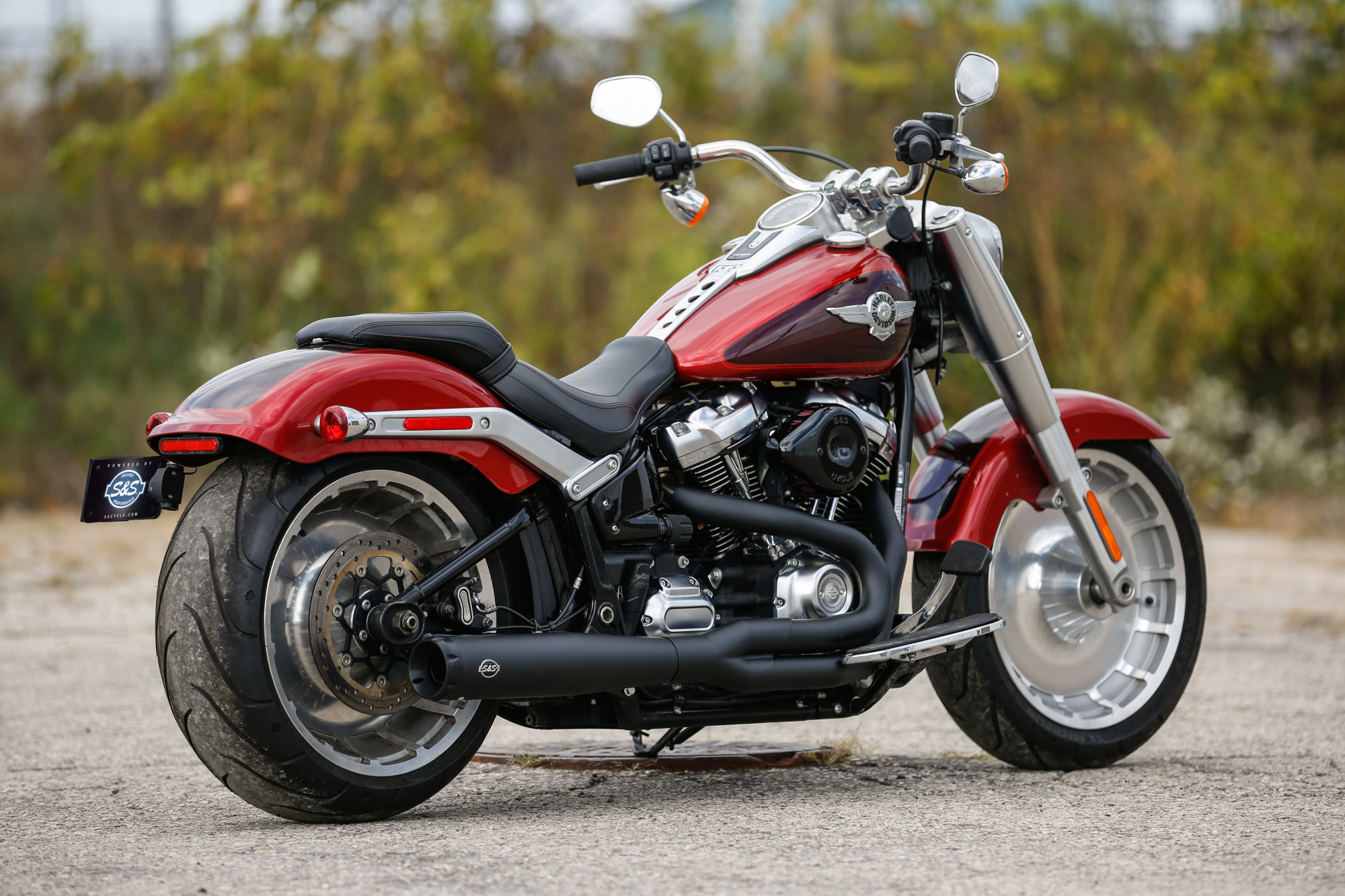 SuperStreet 2:1 Exhaust System - 2:1 Exhaust for M8 Softail - Black [1800-2467] - Image 2