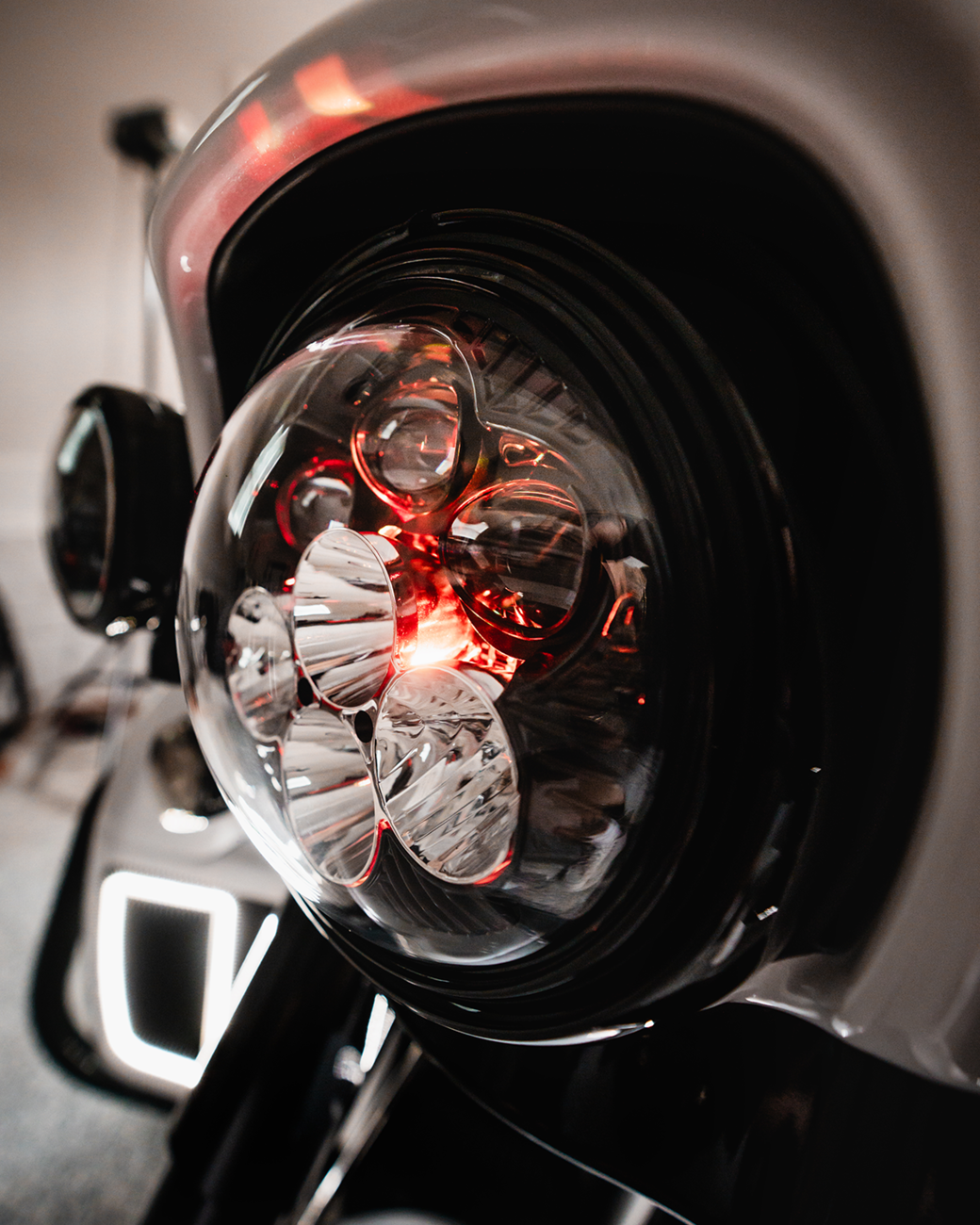 Shark Demon® 7” Round LED Headlight with Color Changing Backlight - Headlight - Shark Demon® - LED - Color Changing [2001-2925] - Image 2