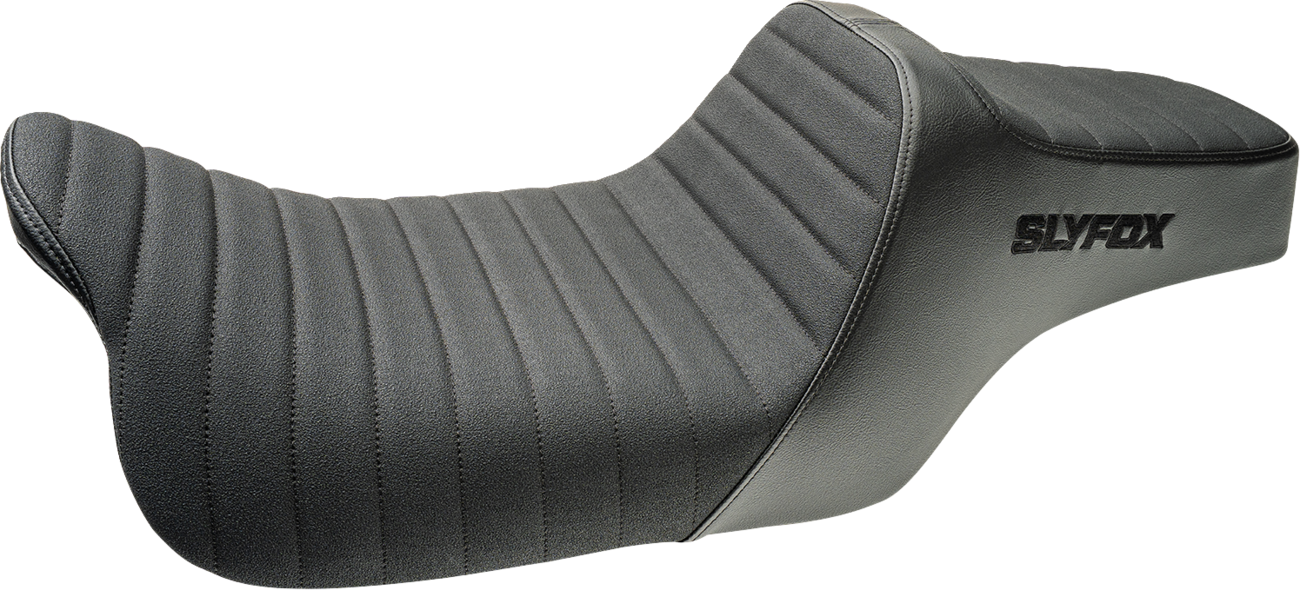 High Noon Seat - Highnoon Seat - Vinyl - Classic Stitch - Black Logo - FLH/FLT '08-'24 [0801-2095]