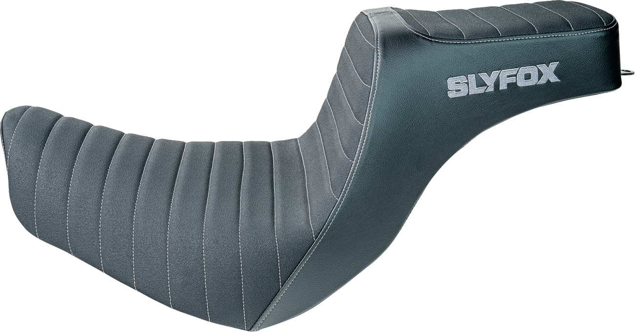 High Noon Seat - Vinyl - Classic Stitch - Silver Logo - FL/FX '18-'24 [0802-1657]
