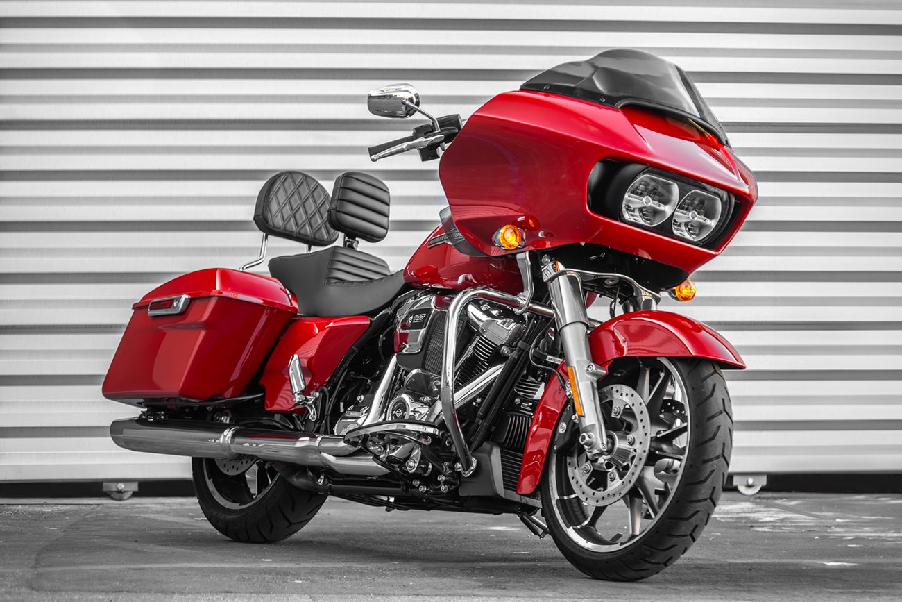 Tour Step-Up Seat - Rider Backrest - Tuck-n-Roll - FL '08-'24 [0801-1463] - Image 2