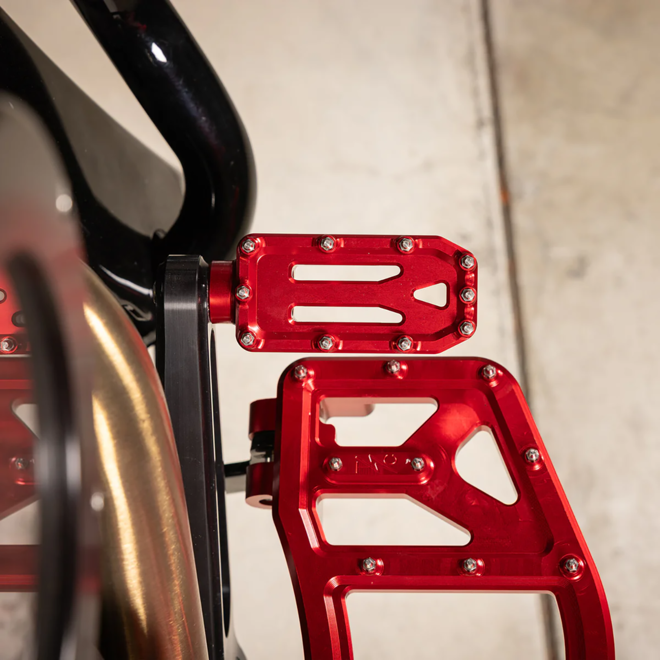 Aggressor Brake Pedal - Red - Touring [1610-0763] - Image 5