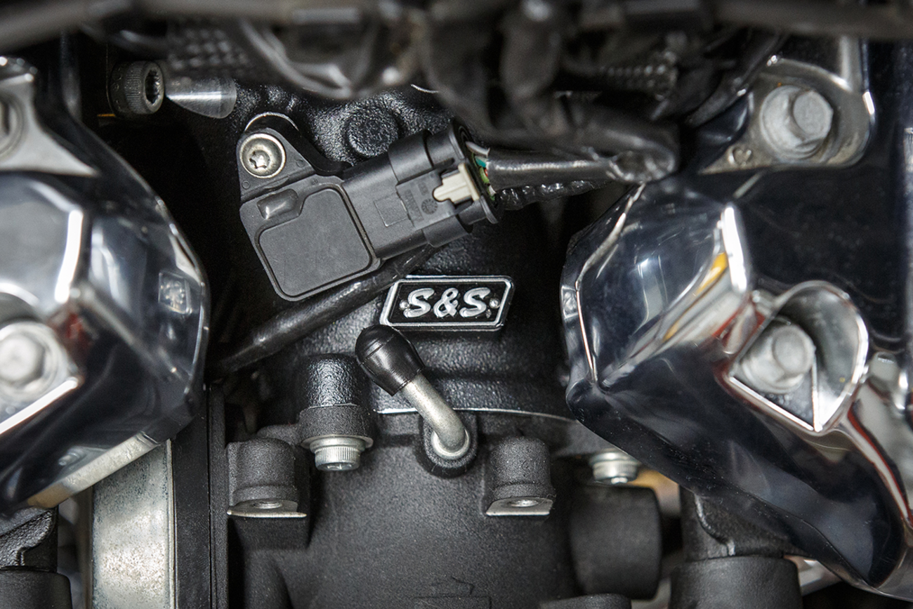 CNC-Ported 55 mm Intake Manifold - M8 - 55 mm - Black [1050-0472] - Image 2