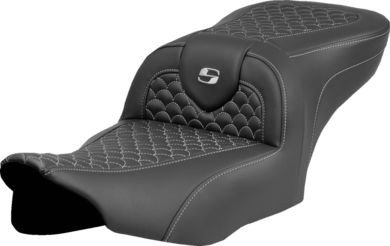 Dragon Scale Stitch RoadSofa™ Seat - Roadsofa™ Seat - Dragon Scale Stitch - Silver Stitch - w/o Backrest - FLTR/FLHX '23-'24 [0801-2067]