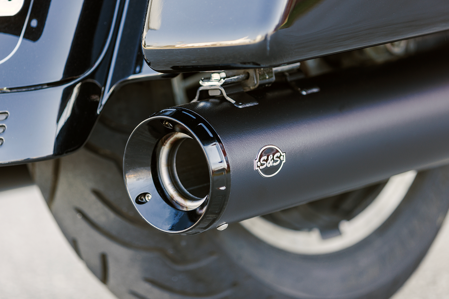 4-1/2" GNX Slip-On Mufflers - Guardian Black [1801-1767] - Image 4